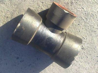 老房子碌曲铸铁管下水漏水怎么处理 老房子碌曲铸铁管下水漏水怎么处理